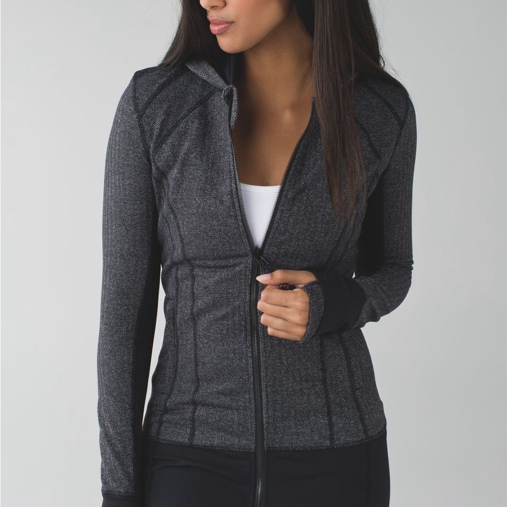 Lululemon Daily Practice Jacket
Heathered Herringbone Heathered Black